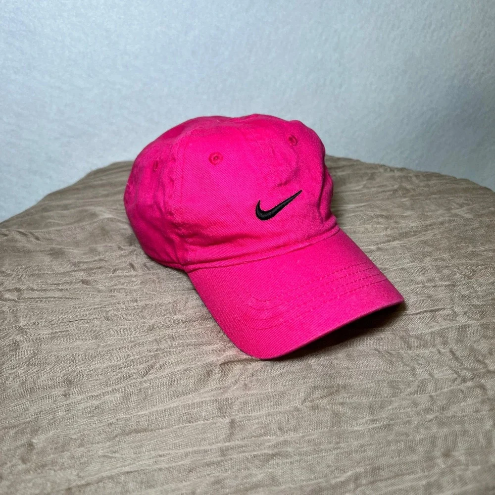 Nike Infant Heritage86 Adjustable Hot Pink Baseball Cap Baby Active Sporty